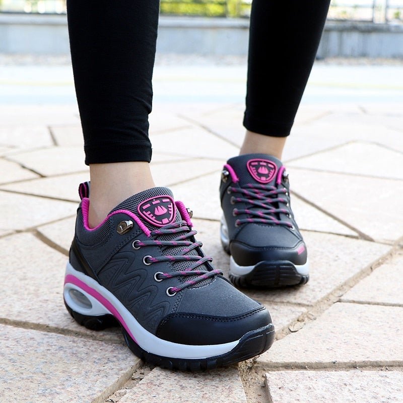 Wanderschuh Delta Ortho - Schwarz Pink