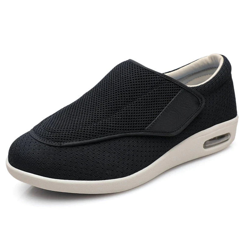 Chloe Stretch No-Tie Wide Schuhe mit verstellbarem Verschluss - Schwarz